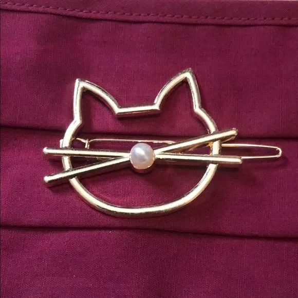 Cat Hair Clip - Picture 2 of 2